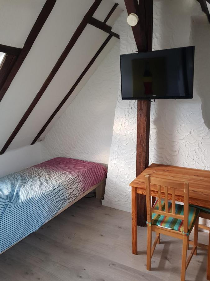 Messezimmer Am Thewissenweg デュッセルドルフ 部屋 写真